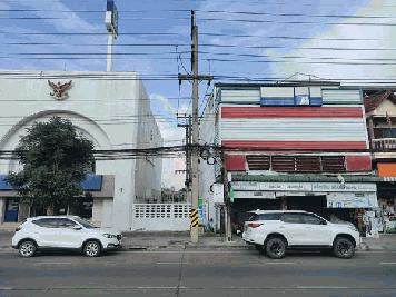 ขายตึก 3 ชั้น มีชั้นลอย ติดธนาคารกรุงเทพ สาขาถนนสิงหวัฒน์ ติดถนนใหญ่ทำเลดี ใกล้ศาลหลักเมือง ขนาดตึกกว้าง 9x15 ม.